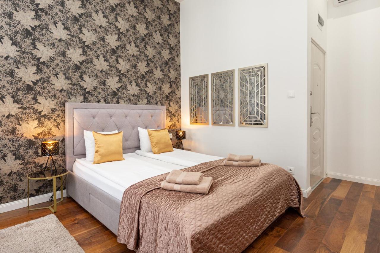 Holidays Apartment