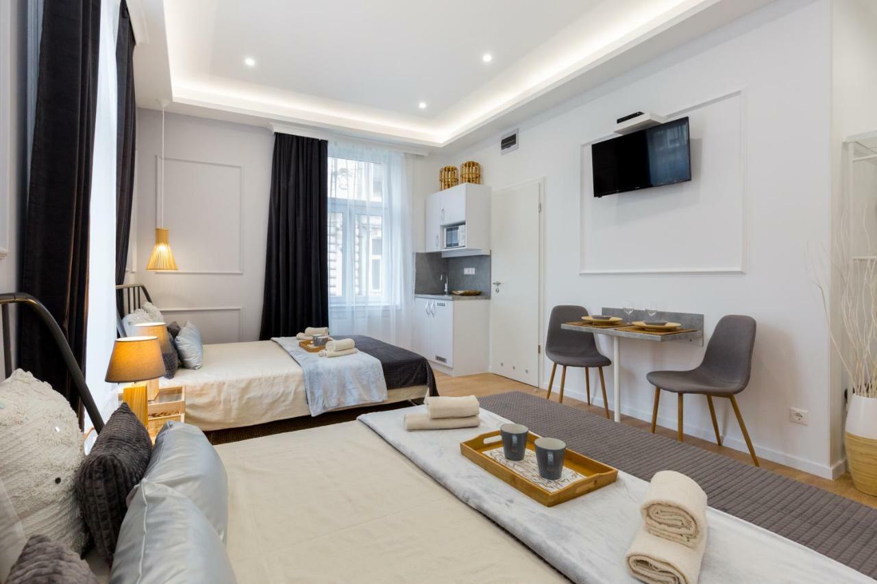 Holidays Apartment